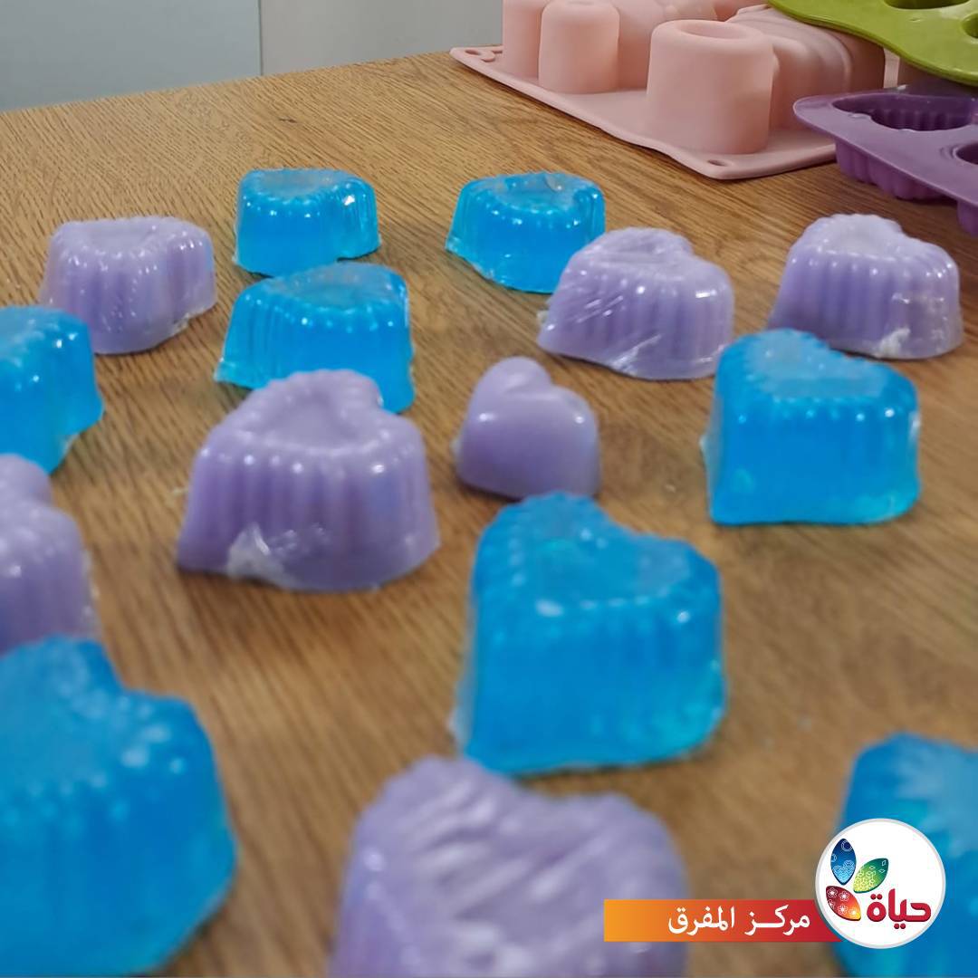 مهاراتنا الأولى في نشاط "أصنع بيدي"