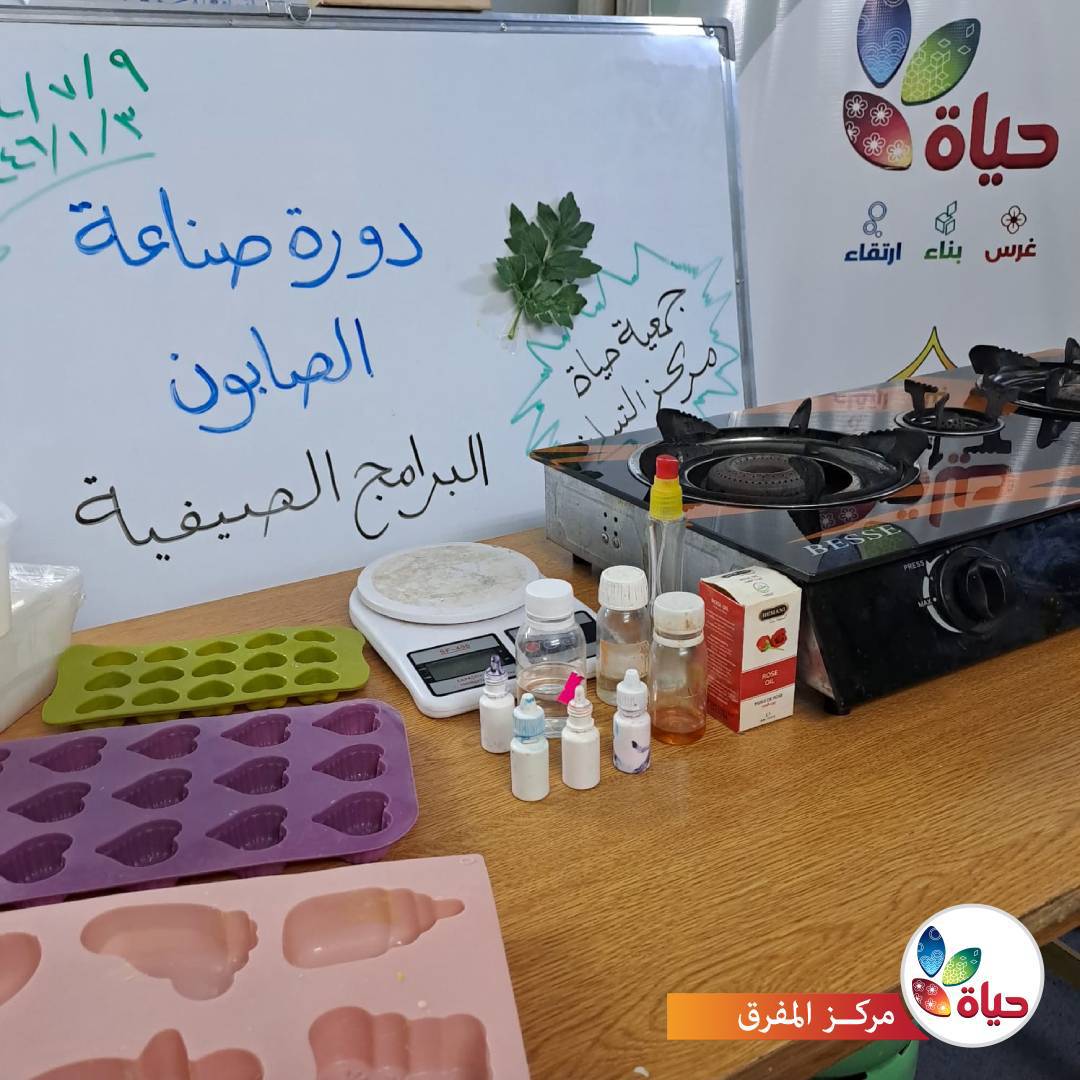 مهاراتنا الأولى في نشاط "أصنع بيدي"